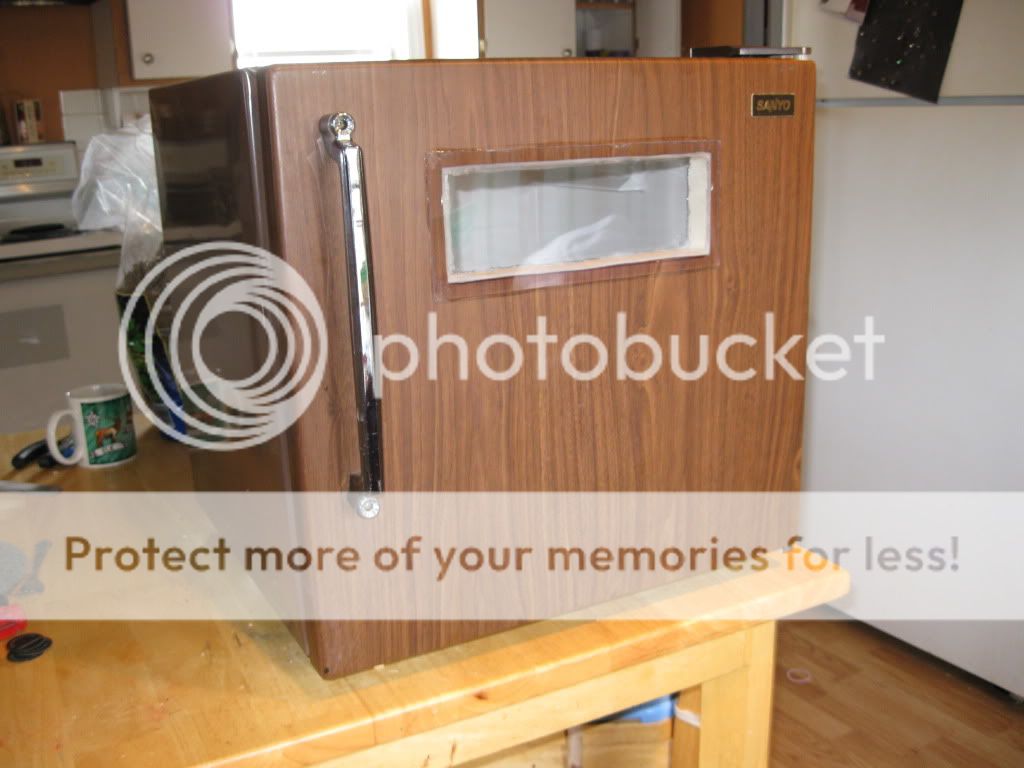 Custom mini fridge incubator (pix)