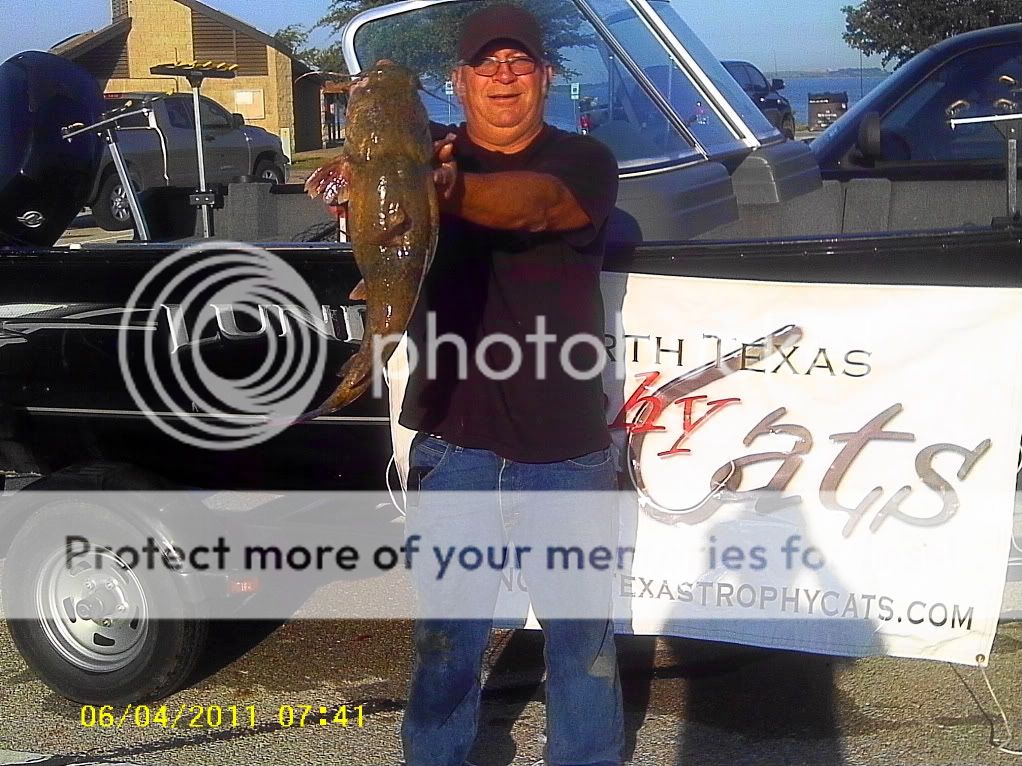 http://i447.photobucket.com/albums/qq199/lga043/IMAG0018.jpg